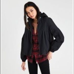American Eagle Feminine Pintuck Winbreaker